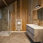 Stylish Loft With Mountain View Near The Apartment