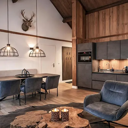 Διαμέρισμα Stylish Loft With Mountain View Near The Afritz