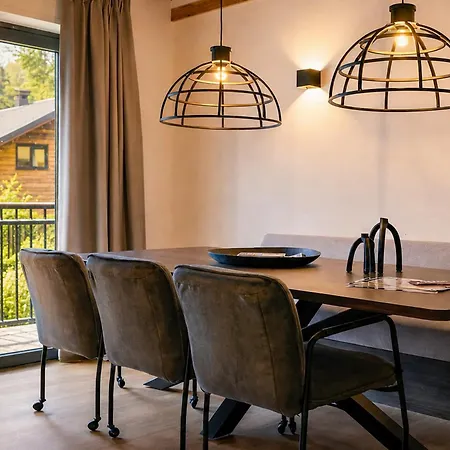 Stylish Loft With Mountain View Near The Afritz