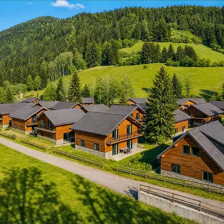 Stylish Loft With Mountain View Near The * Afritz