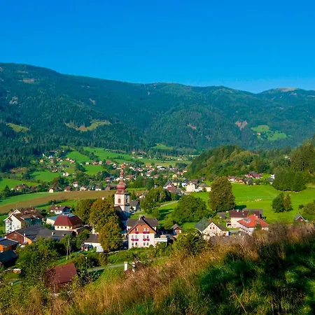 Stylish Loft With Mountain View Near The Afritz