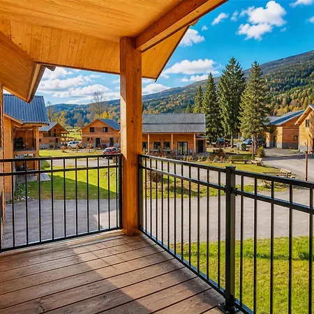 Stylish Loft With Mountain View Near The * Afritz