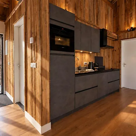 Appartamento Stylish Loft With Mountain View Near The