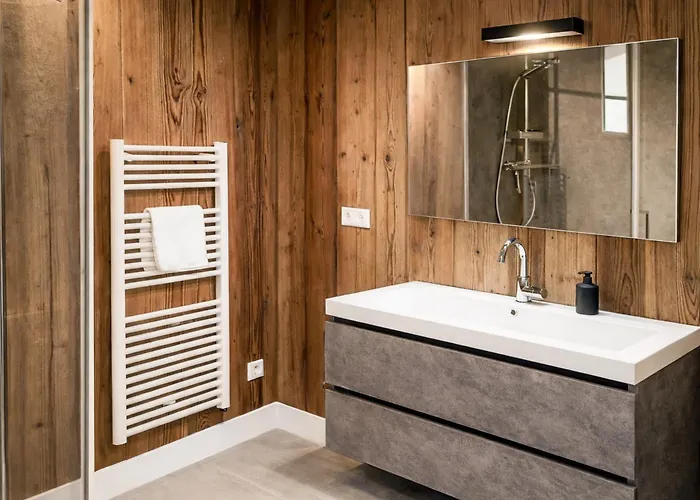 Stylish Loft With Mountain View Near The * Afritz am See